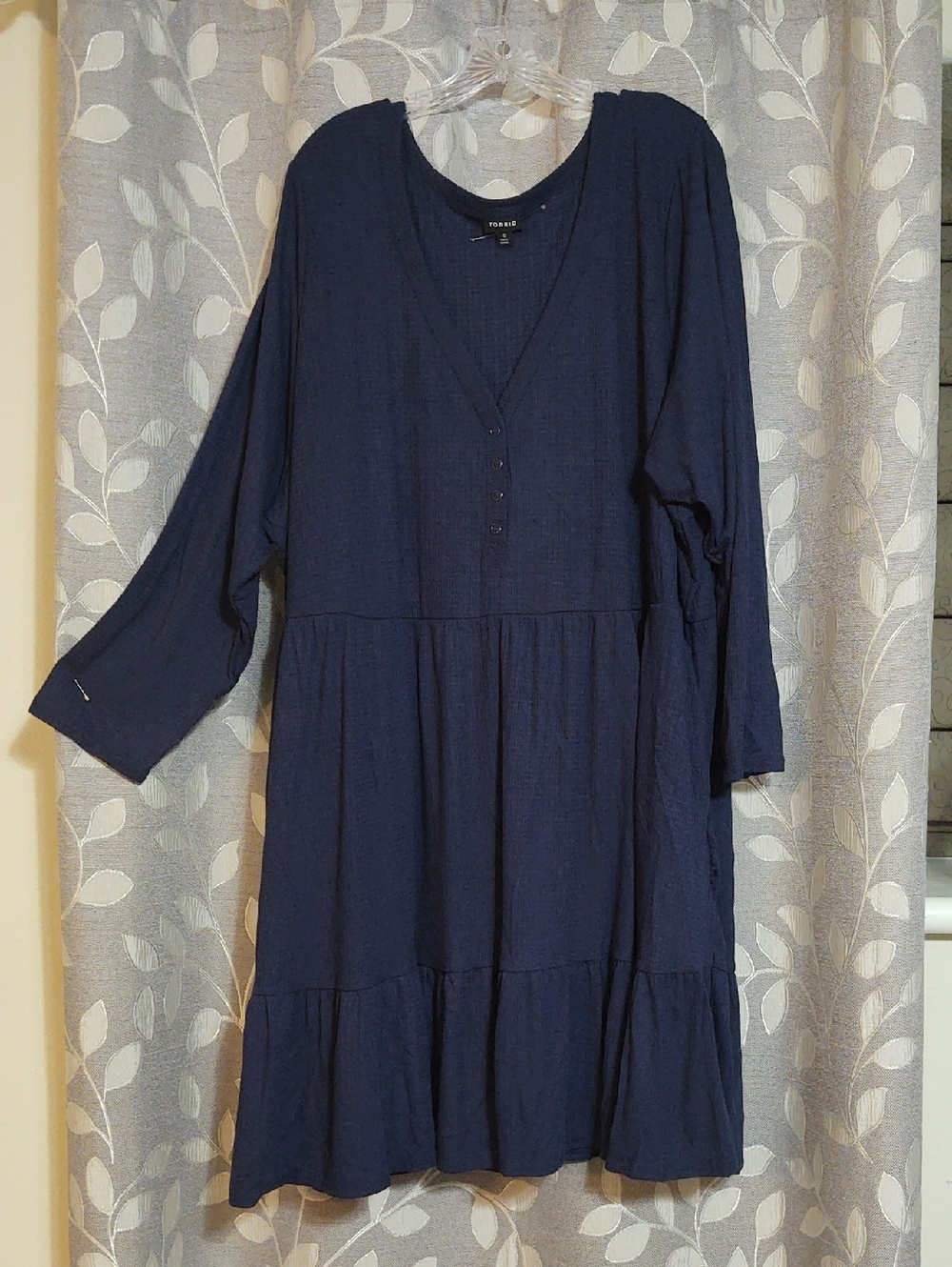 Torrid Navy Button-Front Tiered V-Neck Dress size 6